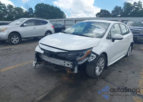 2021 Toyota Corolla Le z USA, uszkodzony, nr VIN JTDVPMAEXMJ136154